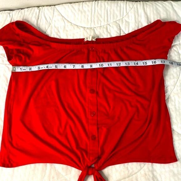 Sky and Sparrow Button Down Crop Top with Waist Tie in Red M On Off Shoulder - Picture 5 of 12
